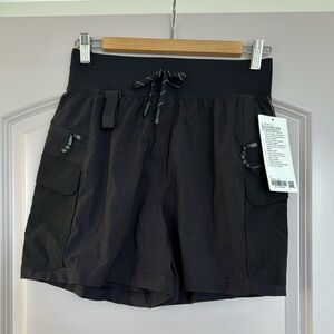 Lululemon Athletica cargo hiking shorts